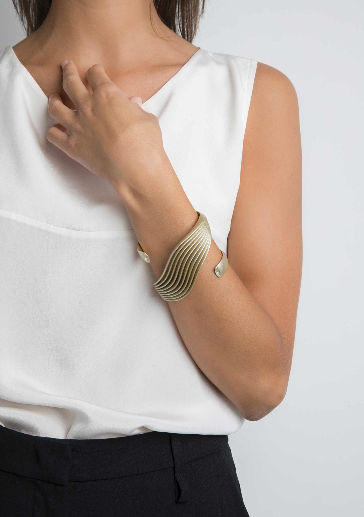 Athena Bracelet (Metallic)
