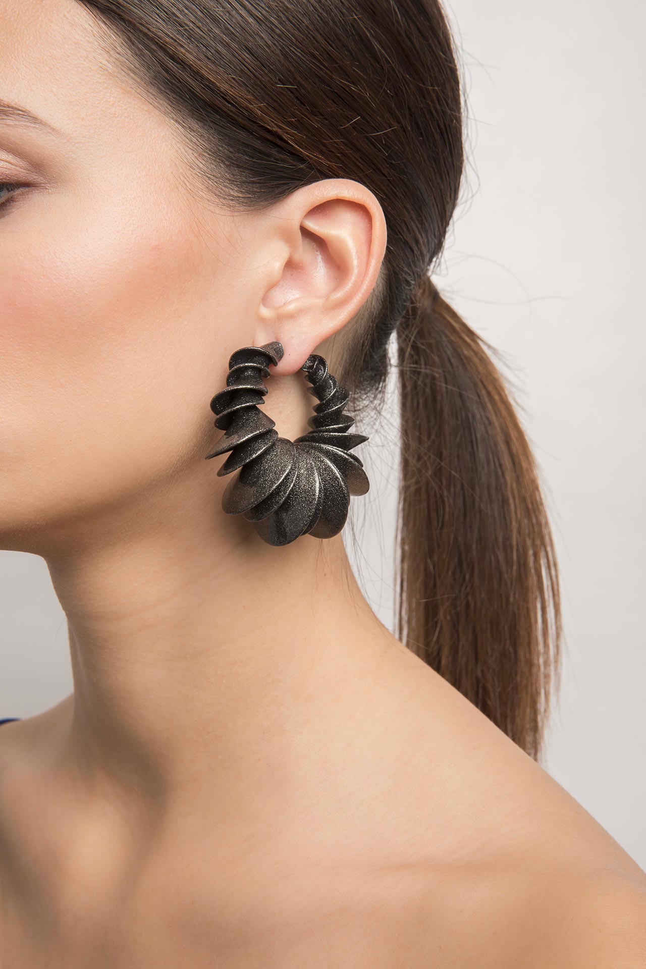 Bailong Earrings 2 (Metallic)