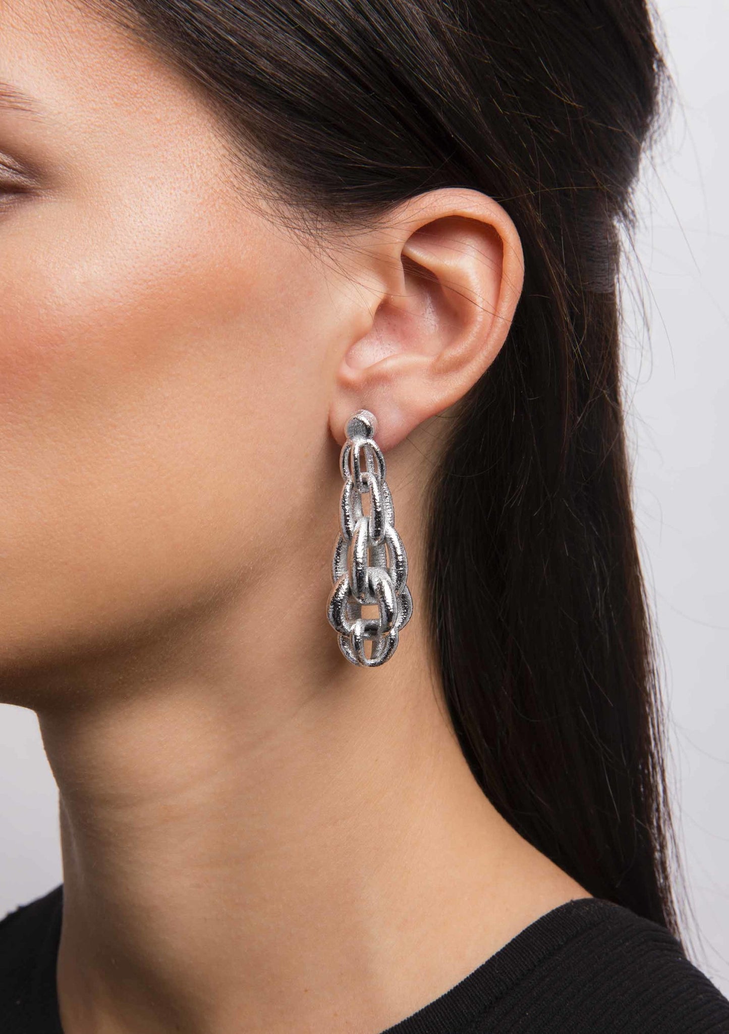 Magna Earrings 1