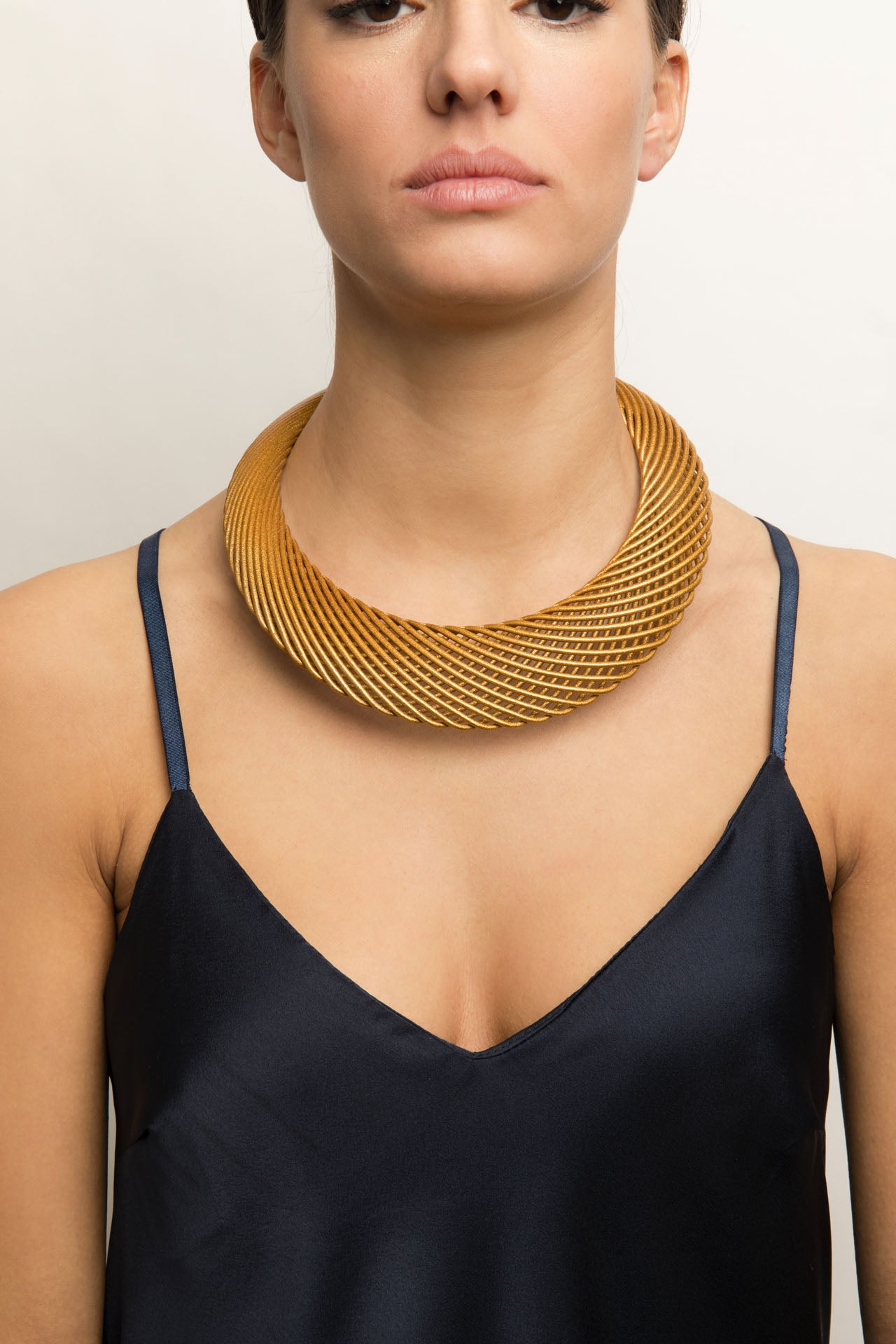 Memento Necklace (Metallic)