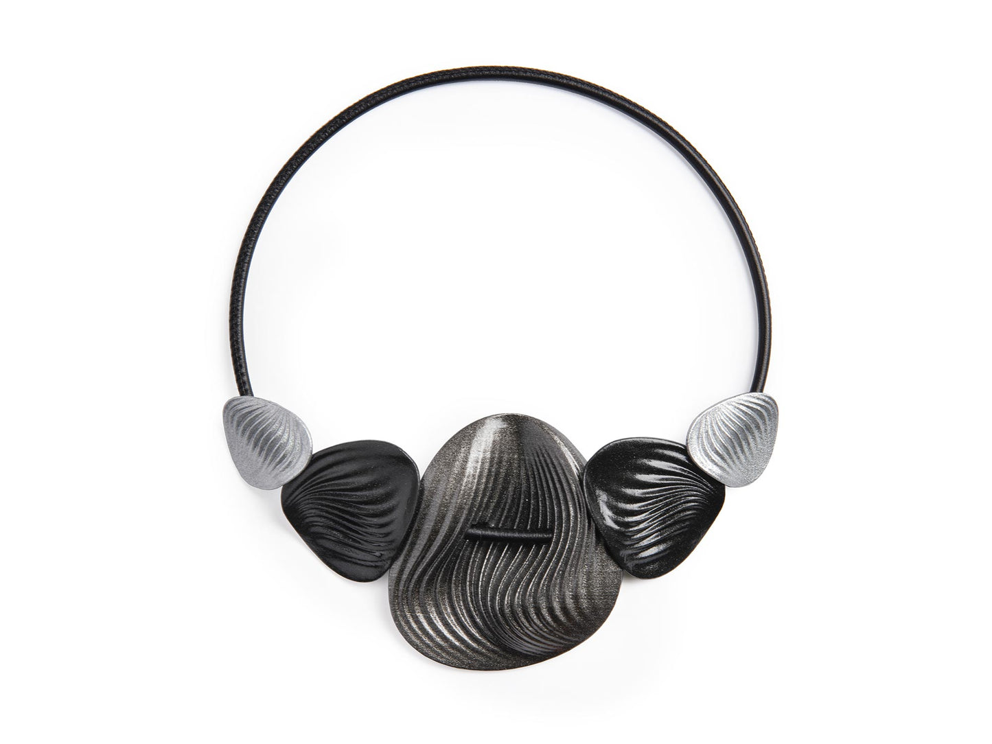 Minke Necklace 2