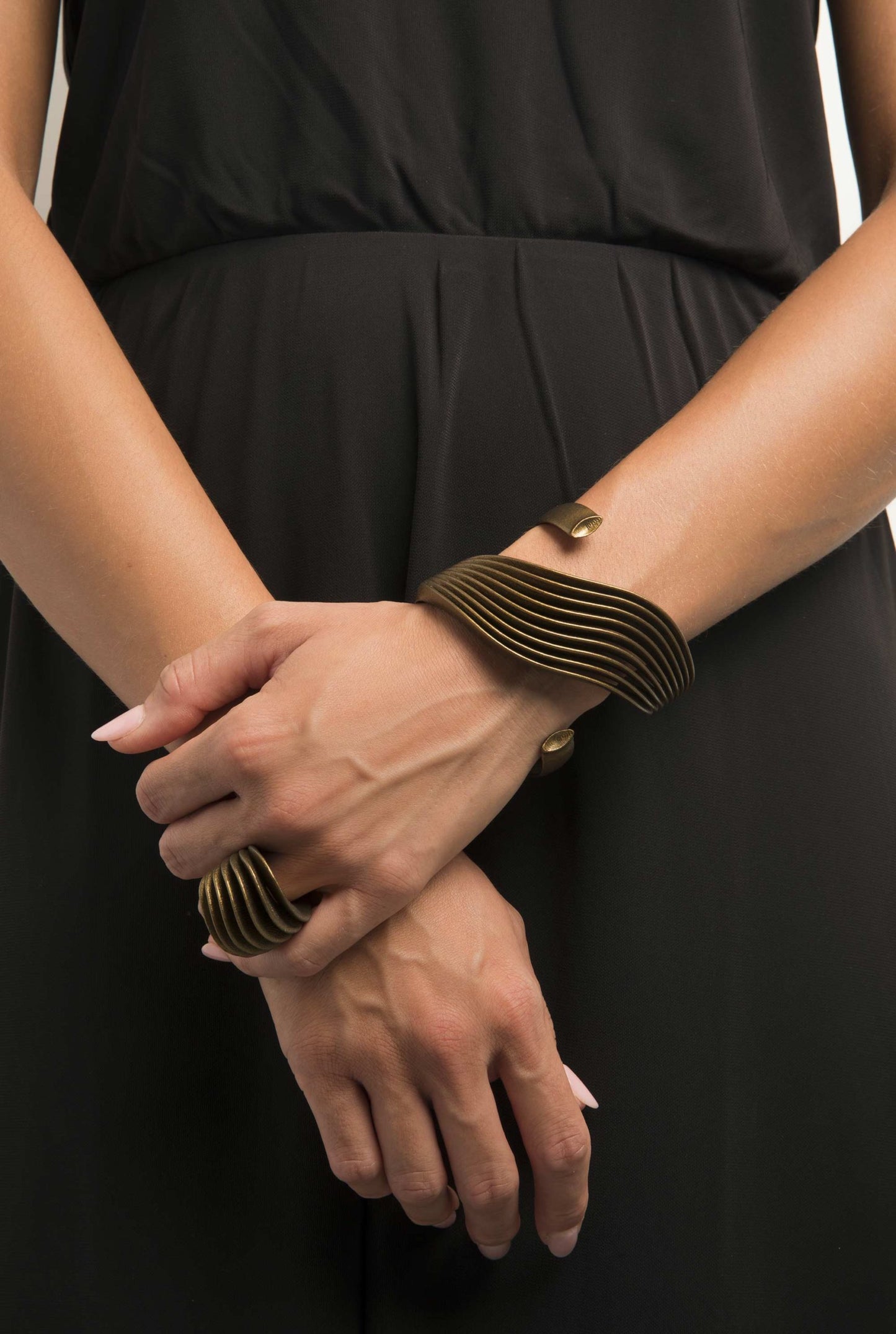 Athena Bracelet (Metallic)