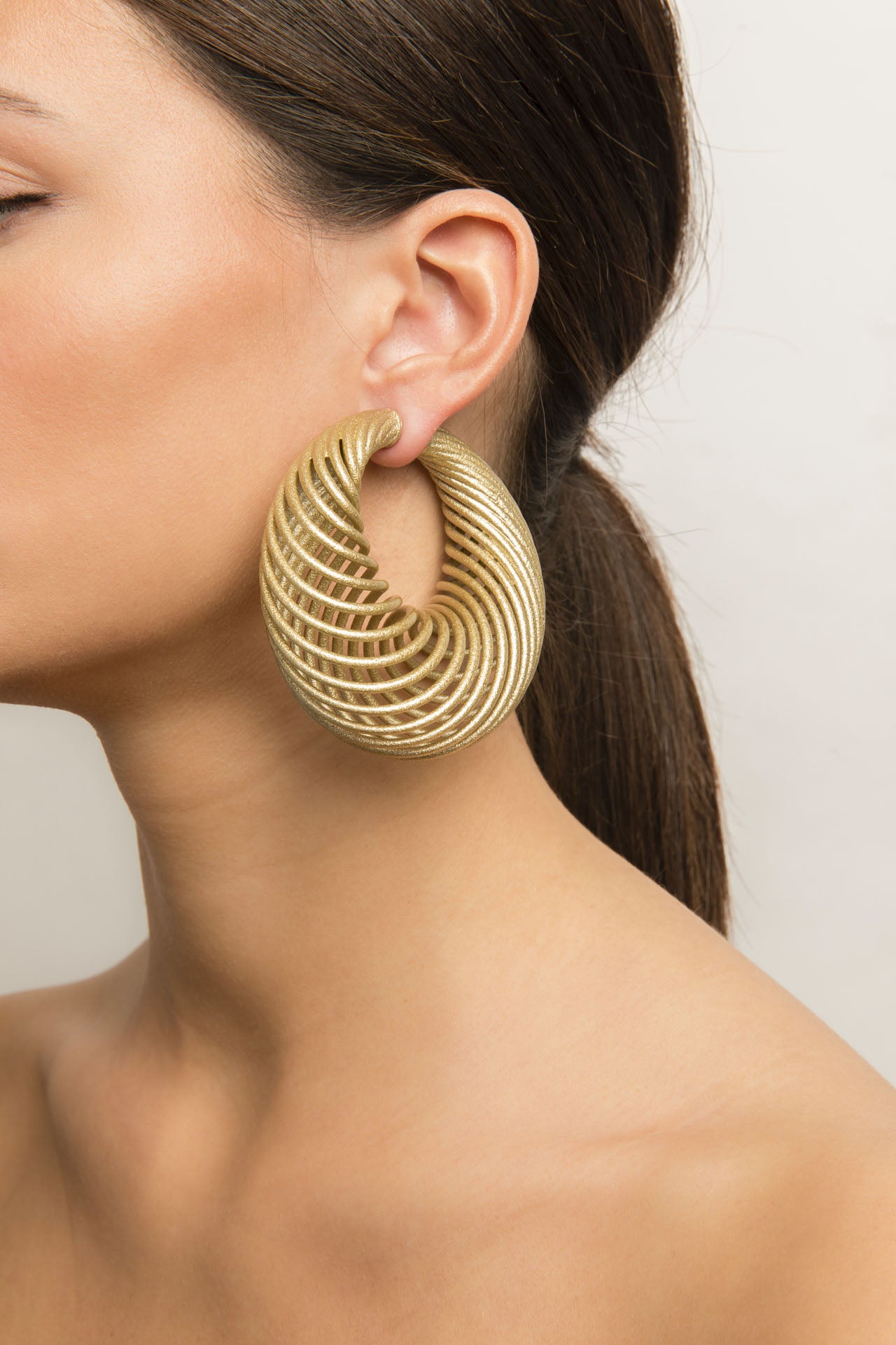 Memento Earrings 3 (Metallic)