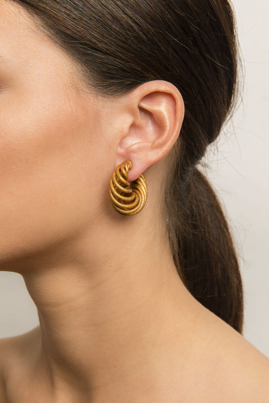Memento Earrings 1 (Metallic)