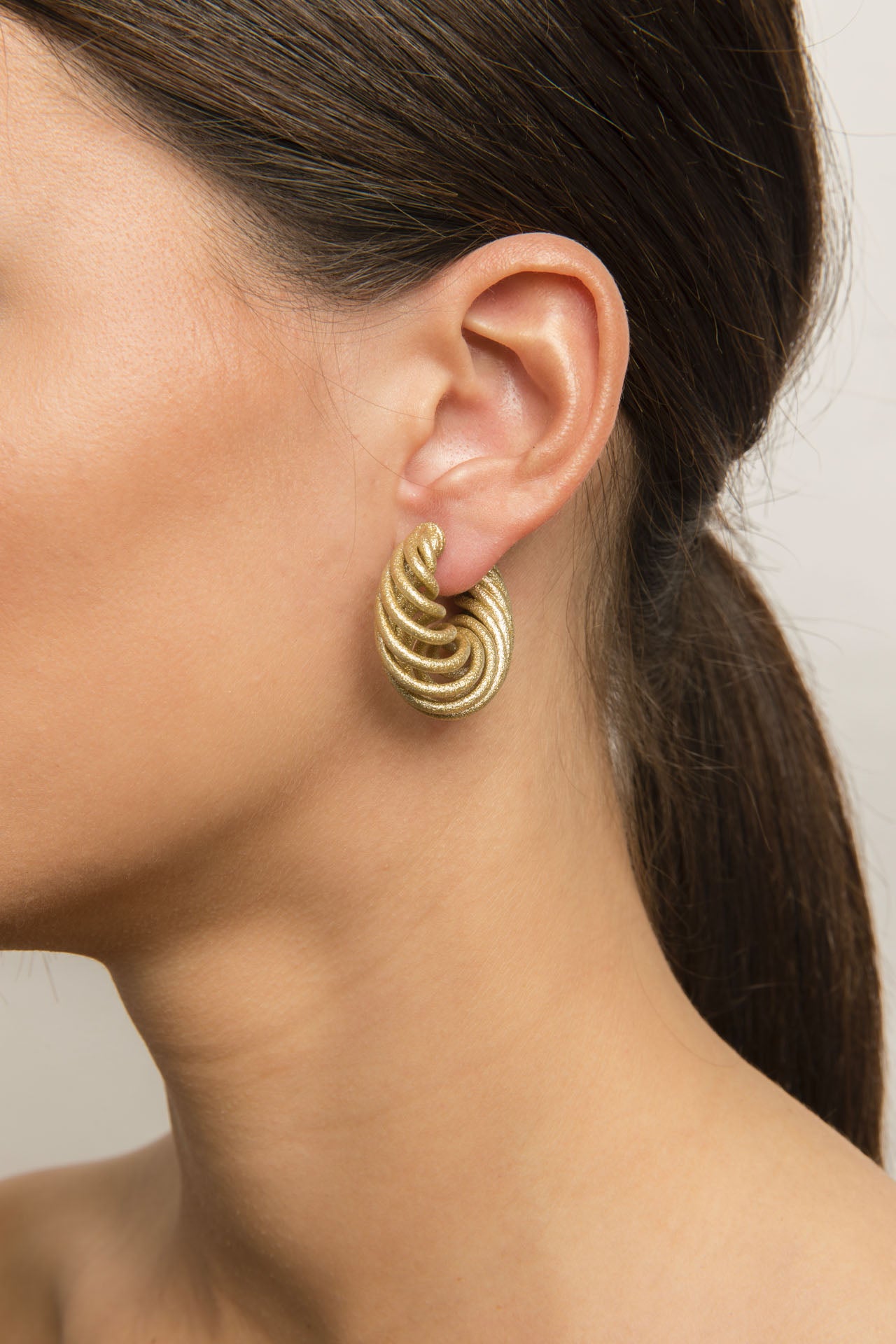 Memento Earrings 1 (Metallic)